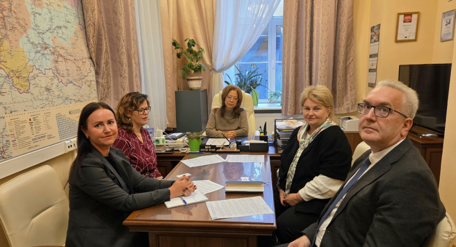 16 сентября Уполномоченный по защите прав предпринимателей в Ленинградской области Елена Рулева и руководитель Северо-Западного отделения Арбитражного центра при РСПП Марина Горлачева провели рабочую встречу.